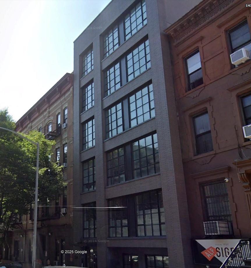 126 West 83 Street