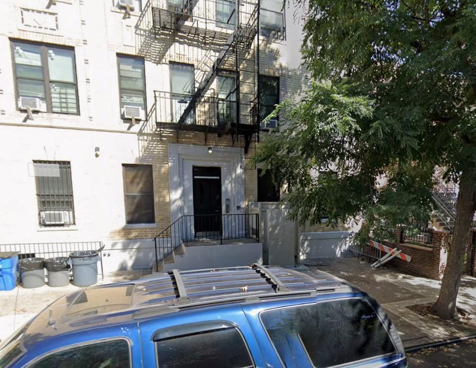 1725 Sterling Place