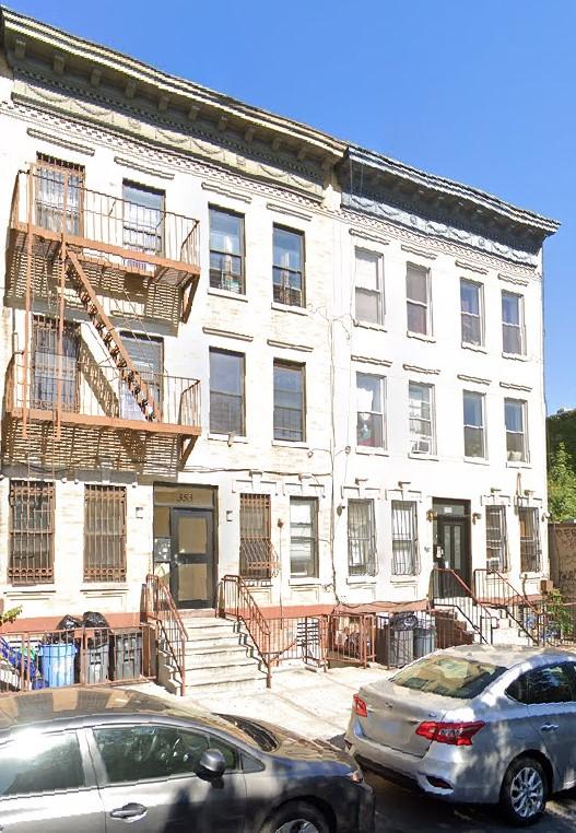 353 Chauncey Street