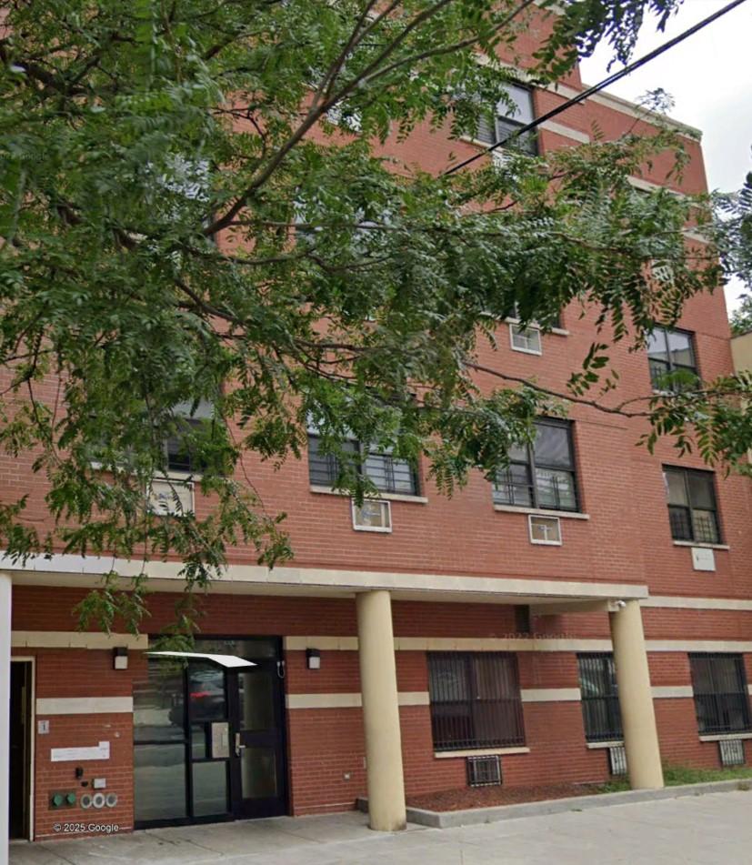 404 Howard Ave