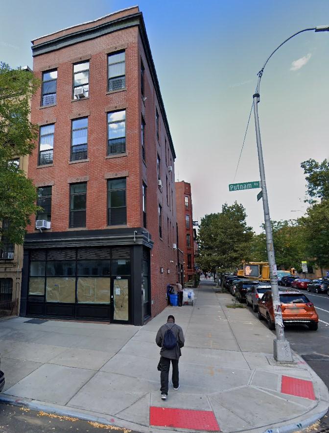 495 Putnam Ave