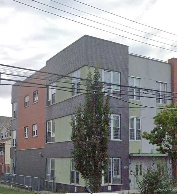 525 Linwood St