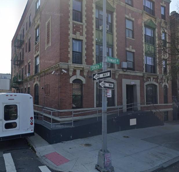 547 Howard Avenue