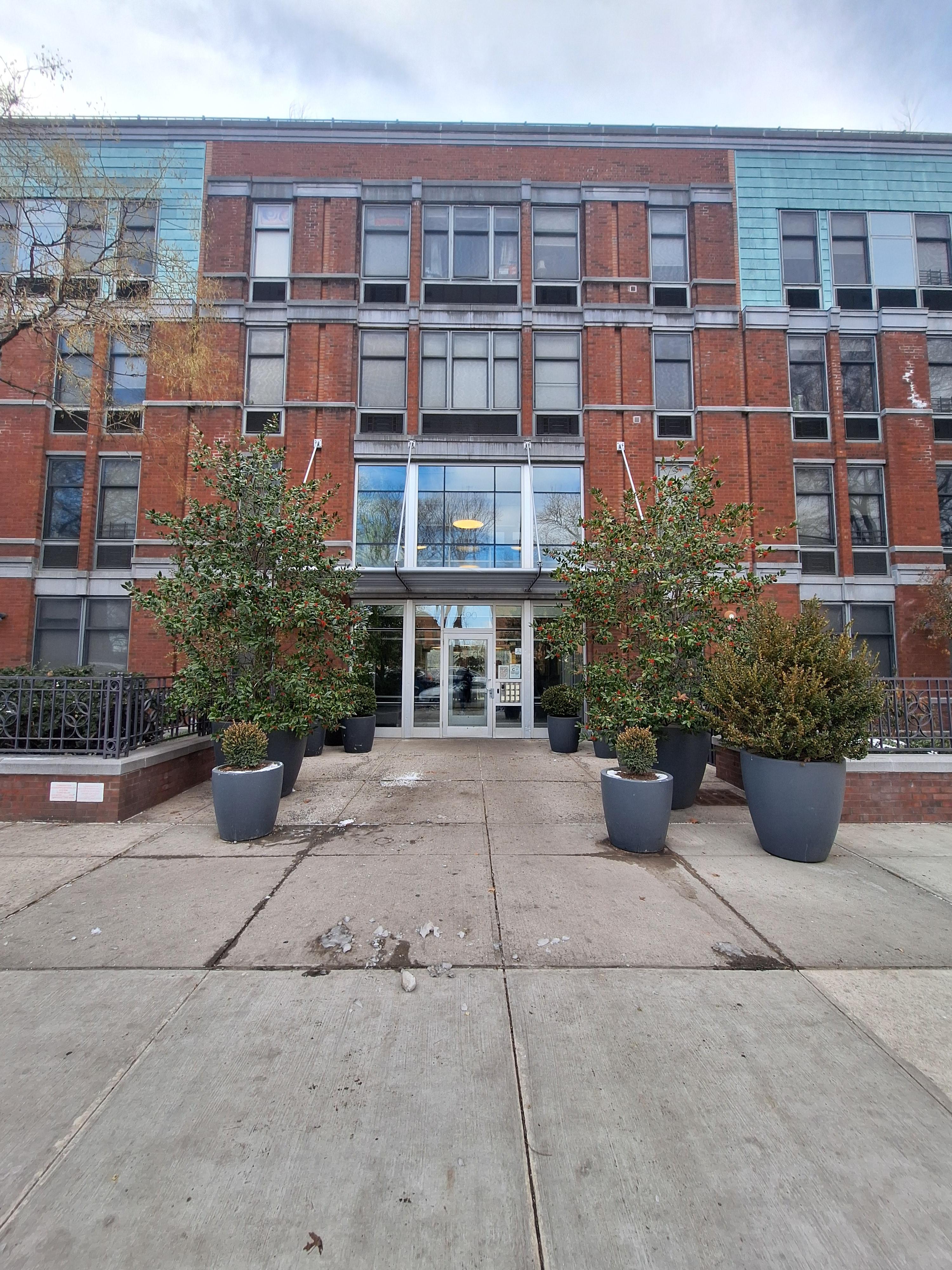 690 Albany Ave